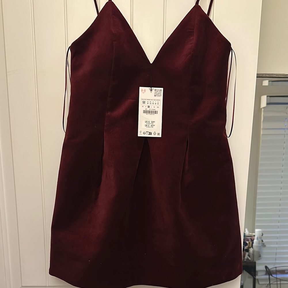 Short Velvet Mini Dress-intense red by Zara NWT size M